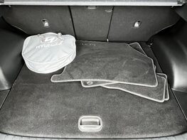 Hyundai TUCSON T-GDI ULTIMATE 76