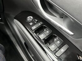 Hyundai TUCSON T-GDI ULTIMATE 63