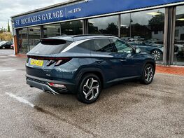Hyundai TUCSON T-GDI ULTIMATE 8