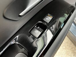 Hyundai TUCSON T-GDI ULTIMATE 70