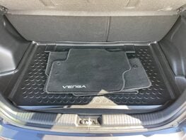 Kia Venga 3 51