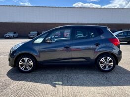 Kia Venga 3 11