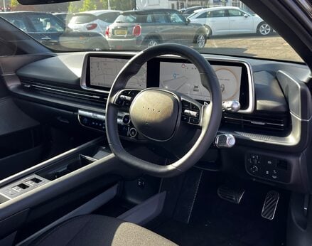 Hyundai IONIQ 6 PREMIUM 18