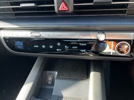 Hyundai IONIQ 6 PREMIUM 51