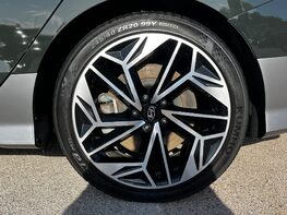 Hyundai IONIQ 6 PREMIUM 14