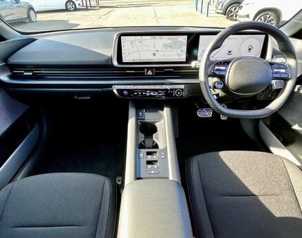 Hyundai IONIQ 6 PREMIUM 2
