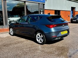 SEAT Leon ETSI FR DSG MHEV 9