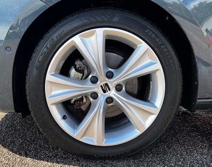 SEAT Leon ETSI FR DSG MHEV 13