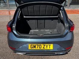 SEAT Leon ETSI FR DSG MHEV 73