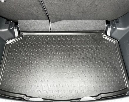 Toyota Yaris DESIGN FHEV 65