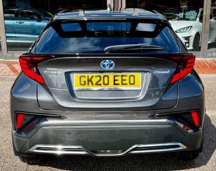 Toyota C-HR EXCEL 6