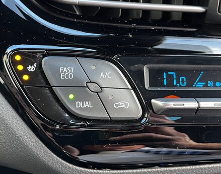 Toyota C-HR EXCEL 50