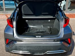 Toyota C-HR EXCEL 69