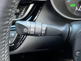 Toyota C-HR EXCEL 58