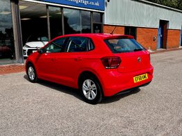 Volkswagen Polo SE EVO 9