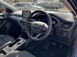 Ford Focus Active X Estate 18