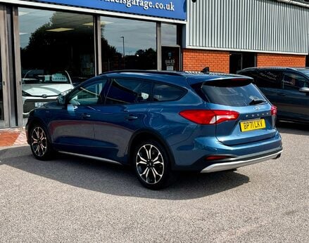 Ford Focus Active X Estate 9