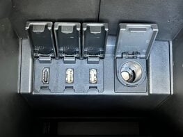 Honda CR-V I-VTEC SE PLUS NAVI 49