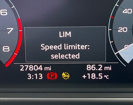 Audi A1 SPORTBACK TFSI S LINE BLACK EDITION 26