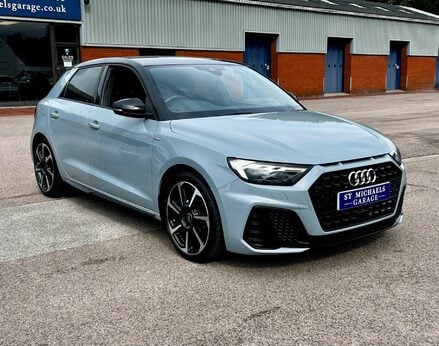 Audi A1 SPORTBACK TFSI S LINE BLACK EDITION 4