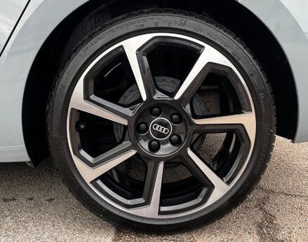 Audi A1 SPORTBACK TFSI S LINE BLACK EDITION 14