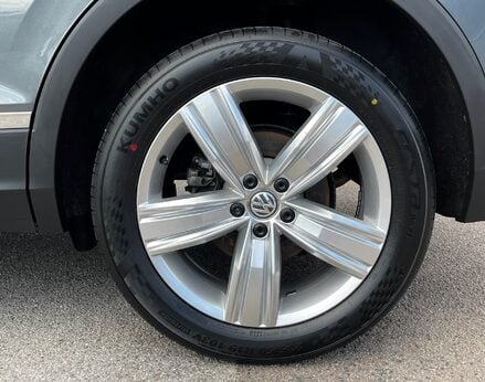 Volkswagen Tiguan SEL TSI 4MOTION DSG 14