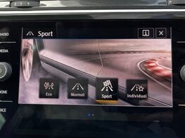 Volkswagen Tiguan SEL TSI 4MOTION DSG 53