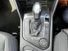 Volkswagen Tiguan SEL TSI 4MOTION DSG 66
