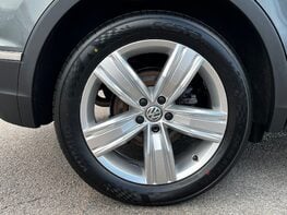 Volkswagen Tiguan SEL TSI 4MOTION DSG 15
