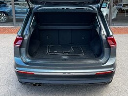 Volkswagen Tiguan SEL TSI 4MOTION DSG 83