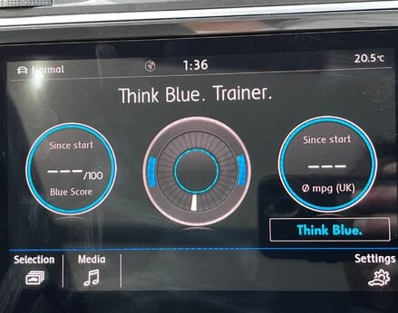 Volkswagen Tiguan SEL TSI 4MOTION DSG 44