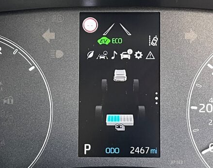 Toyota Yaris ICON FHEV 28