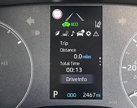 Toyota Yaris ICON FHEV 29