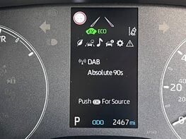 Toyota Yaris ICON FHEV 27