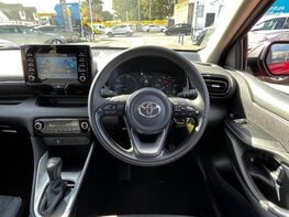 Toyota Yaris ICON FHEV 19