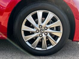 Toyota Yaris ICON FHEV 16