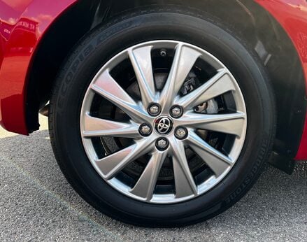 Toyota Yaris ICON FHEV 15