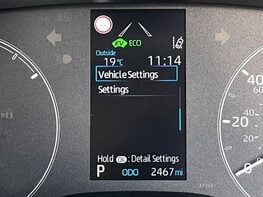 Toyota Yaris ICON FHEV 32