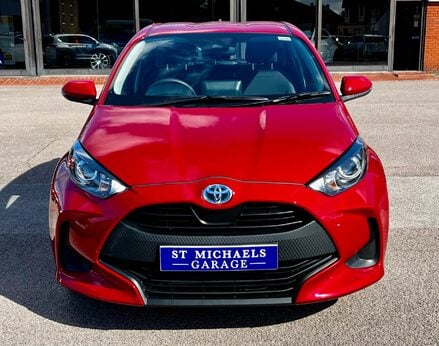 Toyota Yaris ICON FHEV 5