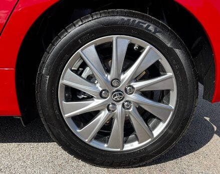 Toyota Yaris ICON FHEV 14