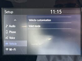 Toyota Yaris ICON FHEV 41