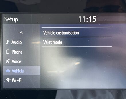 Toyota Yaris ICON FHEV 41