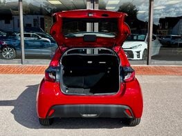 Toyota Yaris ICON FHEV 63