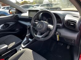 Toyota Yaris ICON FHEV 18
