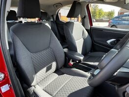 Toyota Yaris ICON FHEV 60