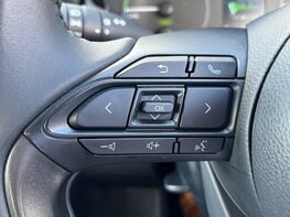 Toyota Yaris ICON FHEV 54