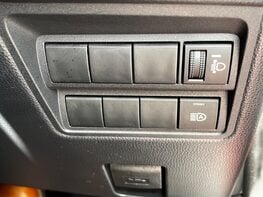 Toyota Yaris ICON FHEV 58