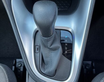 Toyota Yaris ICON FHEV 52