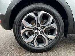 Renault Captur TECHNO E-TECH 15