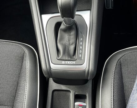 Renault Captur TECHNO E-TECH 54